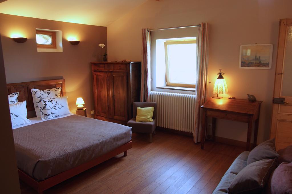 Le Grand Noe Bed & Breakfast Roisey Exterior photo